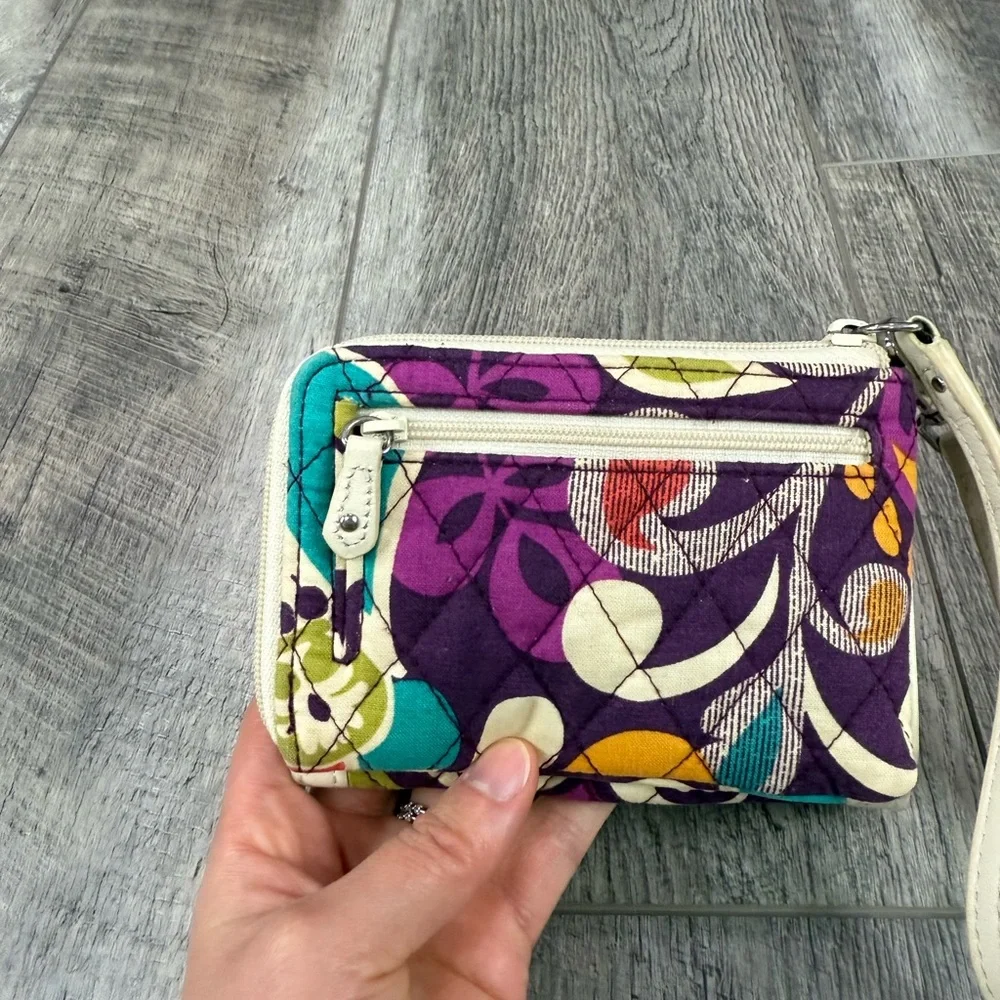 Vera Bradley Cream/Plum Anniversary Wristlet Wallet‎ - Picture 5 of 11